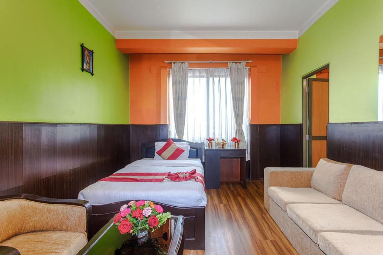 Nepalaya Hotel 카트만두 외부 사진