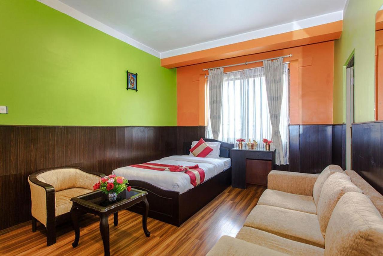 Nepalaya Hotel 카트만두 외부 사진