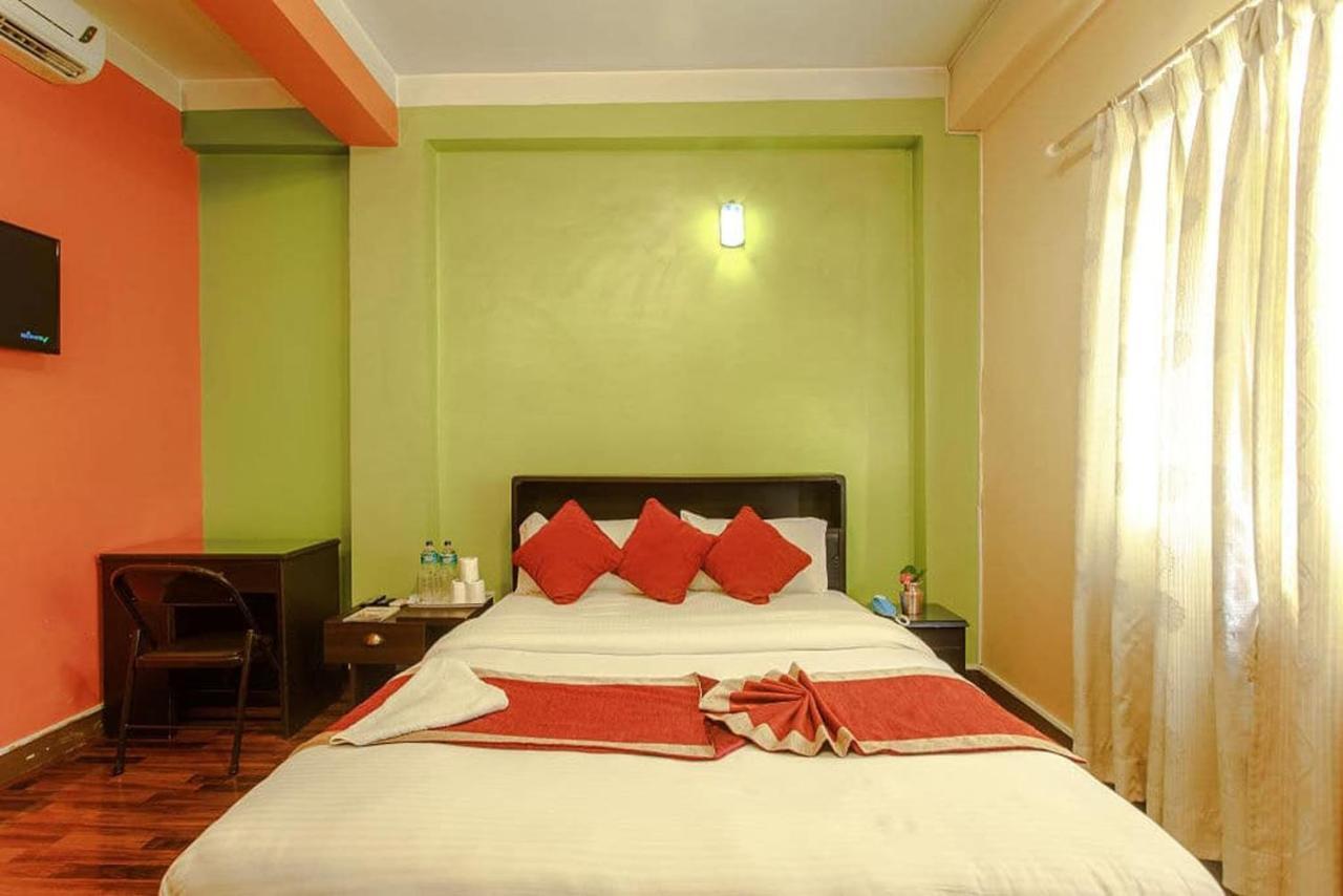 Nepalaya Hotel 카트만두 외부 사진