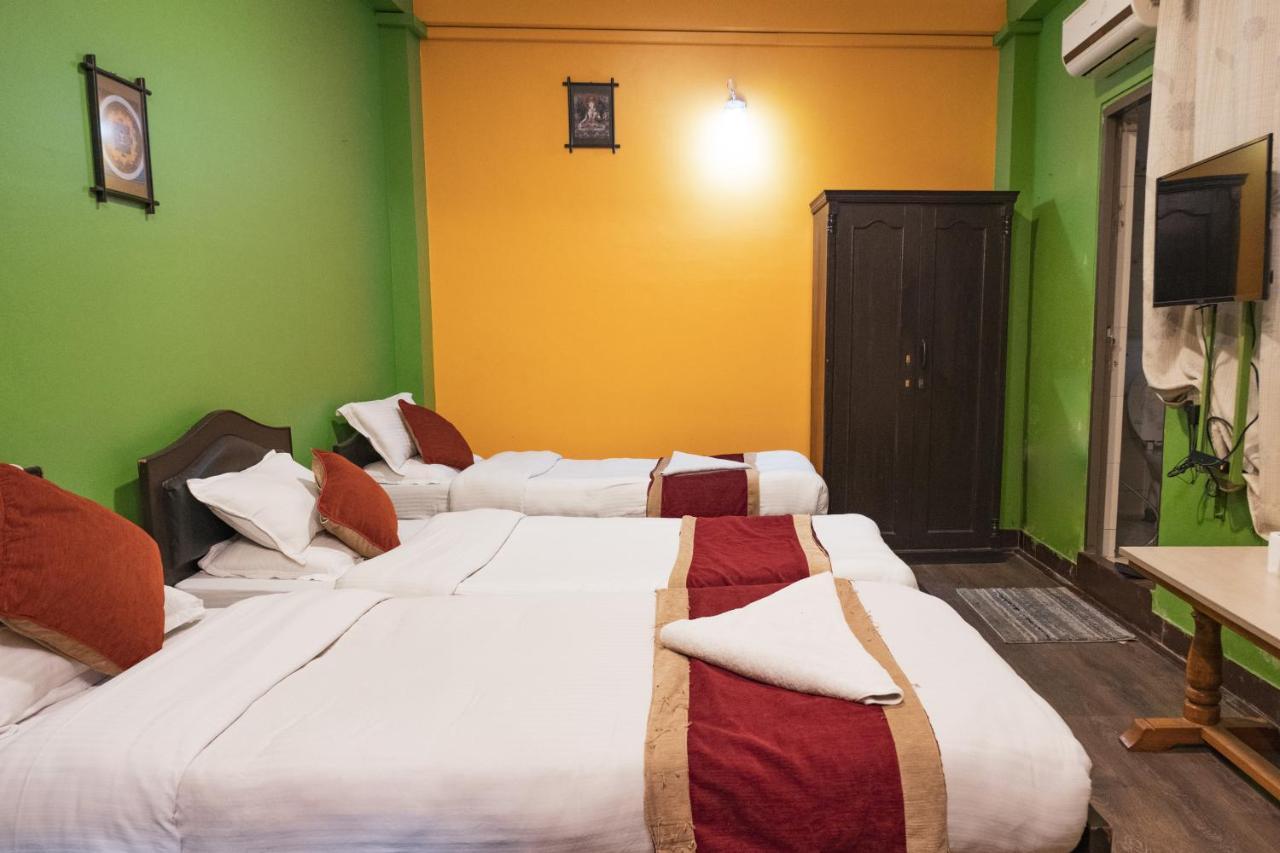 Nepalaya Hotel 카트만두 외부 사진